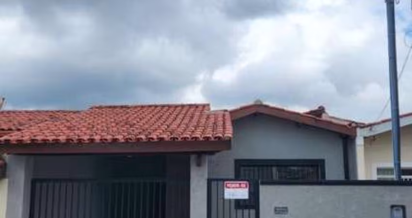 Casa para Venda em Atibaia, Parque dos Coqueiros, 2 dormitórios, 2 banheiros, 2 vagas