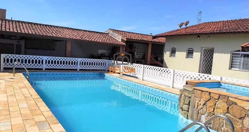 Casa para Venda em Atibaia, Jardim Alvinópolis, 3 dormitórios, 1 suíte, 3 banheiros, 4 vagas