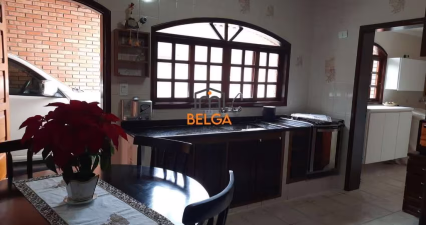Casa para Venda em Atibaia, Jardim Alvinópolis, 4 dormitórios, 2 suítes, 3 banheiros, 2 vagas
