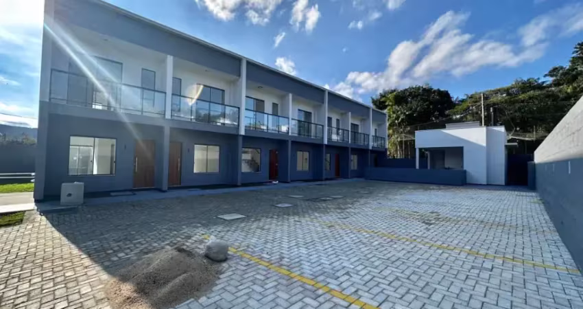 Casa com 2 quartos à venda na Rua Valdemar Rufino da Silva, 10, Real Parque, São José