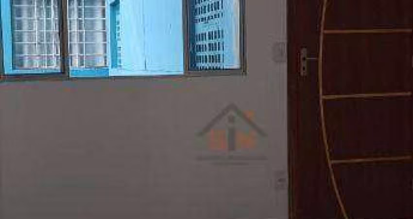 Apartamento com 2 dormitórios à venda, 48 m² por R$ 200.000 - Jardim Itamarati - Poá/SP