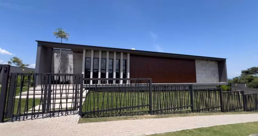 Casa Térrea de Alto Padrão com Vista Panorâmica