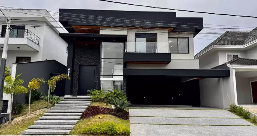 Casa alto padrão com 4 suítes e piscina no urbanova