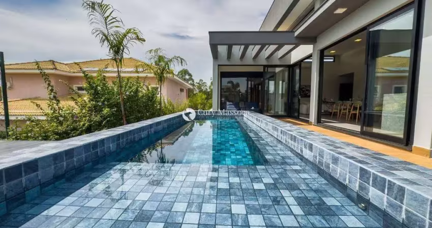 Casa térrea, mobiliada com vista espetacular em meio a natureza no Condomínio Campos de Santo Antônio ll