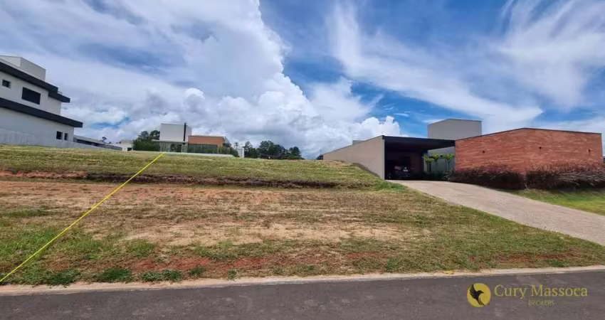 Terreno excelente no condomínio villas do golfe em itu. imóvel proporciona um belo por do sol e localizado em área privilegiada.