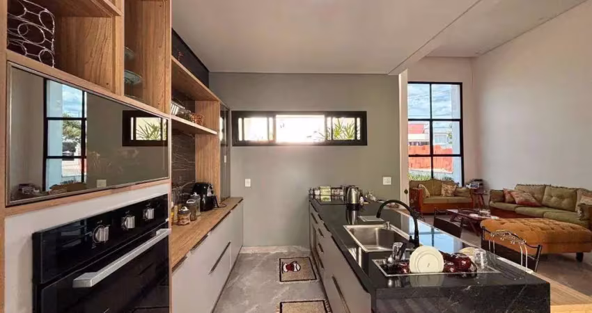 Casa com 2 dormitórios, 138 m² - venda por R$ 800.000,00 ou aluguel por R$ 5.500,02/mês - Condomínio Guarujá - Salto/SP