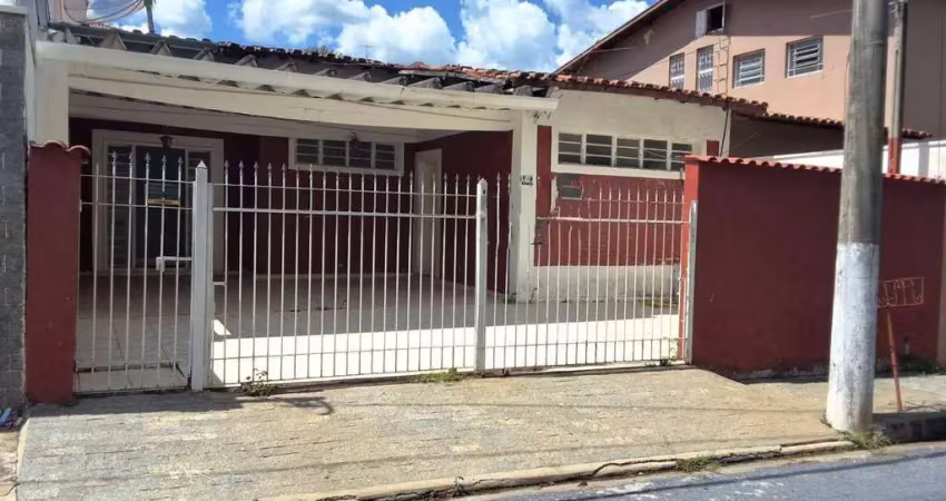 Casa para REFORMA com 3  dormitórios e edicula, no Brasil - Itu/SP