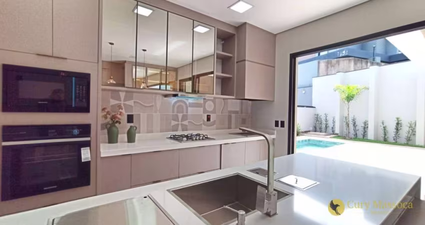 Extraordinária casa térrea com Piscina, 3 suítes e vista permanente para área verde, à venda por R$ 2.200.000 - Cond Portal dos Bandeirantes -Salto/SP
