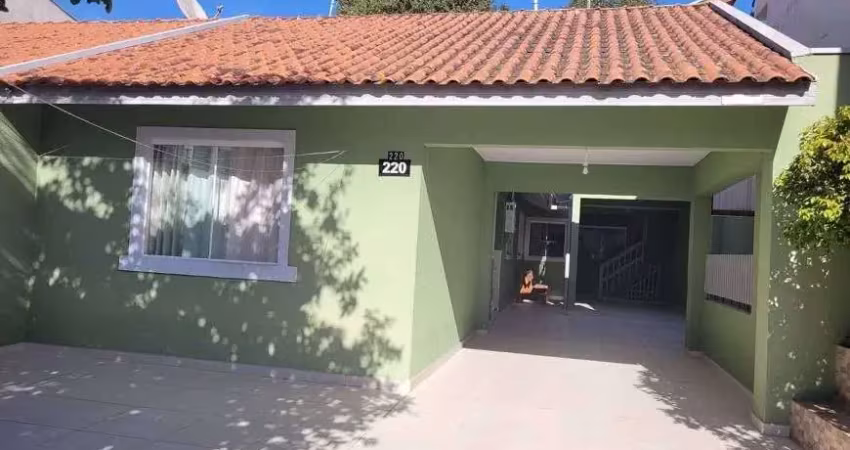 Casa para venda tem 140 metros quadrados com 3 quartos em Águas Belas - São José dos Pinhais - PR