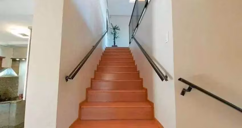 Casa com 3 quartos à venda na Rua Cuco, Iririú, Joinville