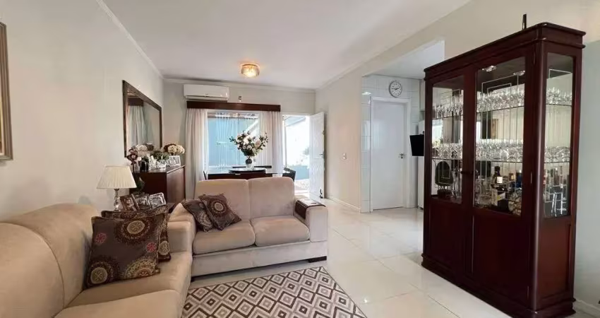 Casa com 3 quartos à venda na Rua Colon, 655, Glória, Joinville