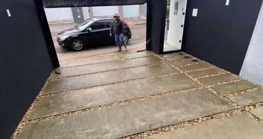 Casa com 2 quartos à venda na Rua Dionísio Cerqueira, 489, Saguaçu, Joinville