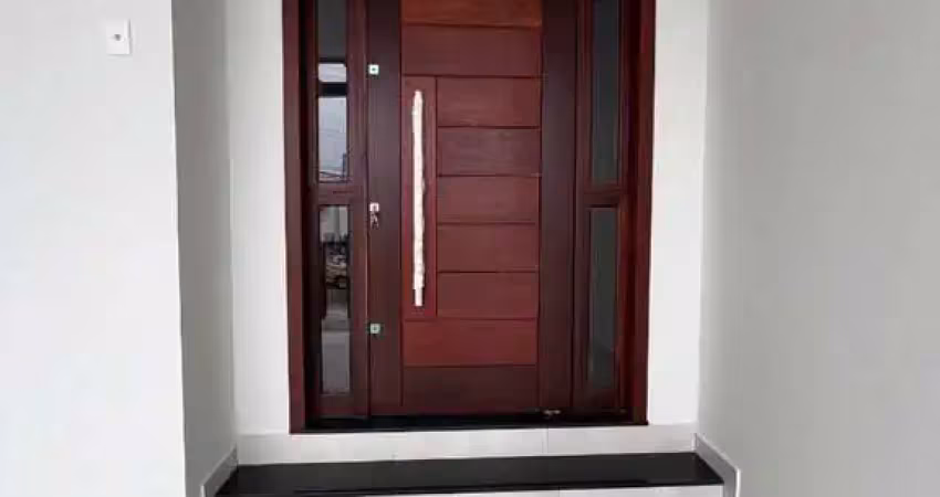 Geminado novo de 3 quartos com amplo quintal e 4 vagas de garagem