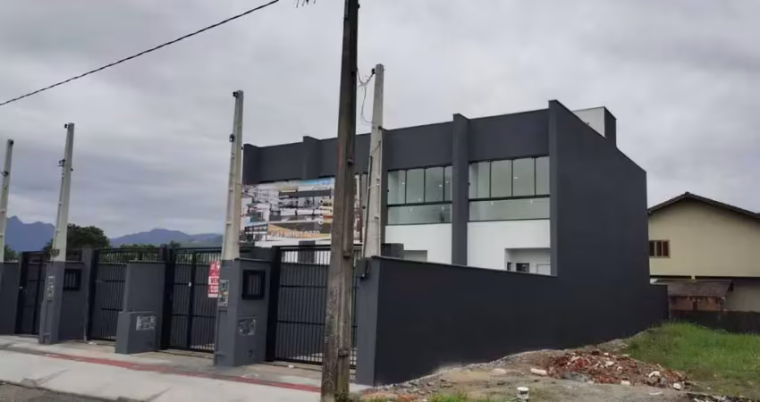 Casa com 3 quartos à venda na Rua Dolores Schneider, 311, Vila Nova, Joinville