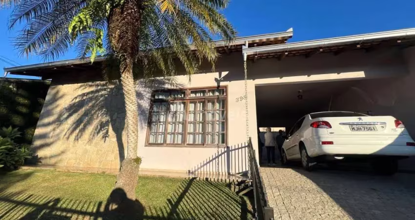 Casa com 3 quartos à venda na Rua Roberto Ponick, 398, Bom Retiro, Joinville