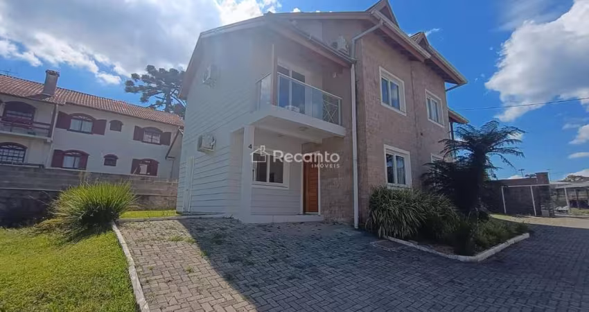 CASA GEMINADA A VENDA NO BAIRRO FLORESTA, Floresta, Gramado - RS