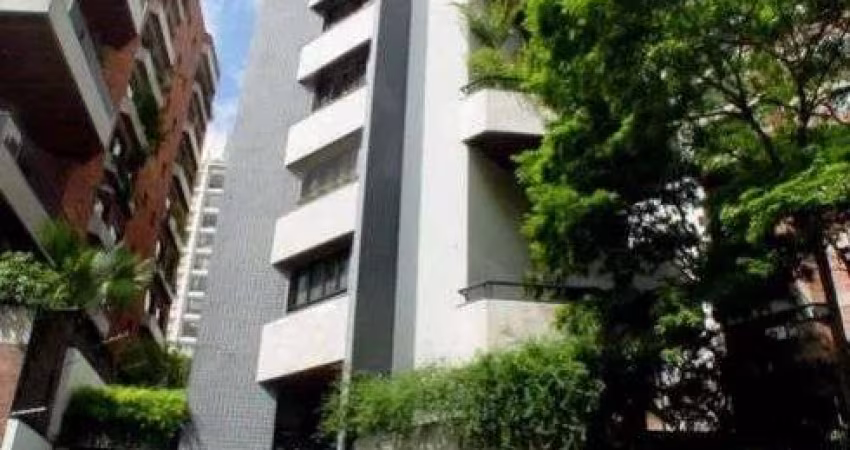 ÓTIMA LOCALIZAÇÃO - AO LADO DO COMÉRCIO DO BAIRRO