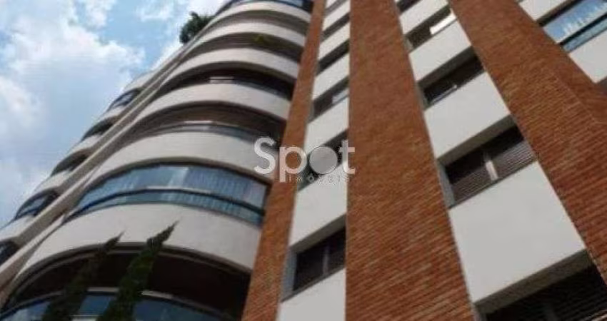 Edifício moderno- muito procurado- ótima localização - com vista para a fundação Maria Luisa e Os