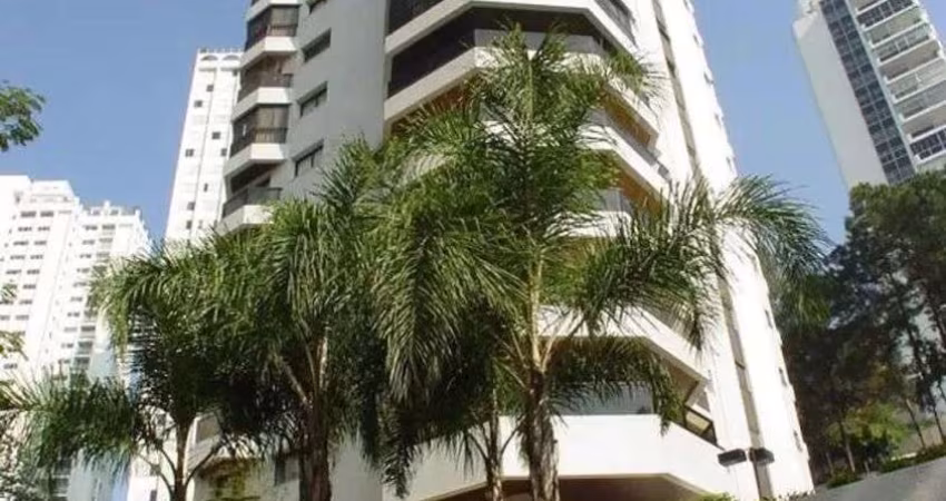 ESPETACULAR LOCALIZAÇÃO NO BAIRRO! PRÉDIO DE ALTO PADRÃO- APARTAMENTO REFORMADO- COM VISTA MARAVI