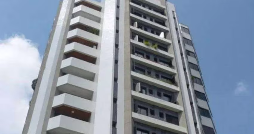 Prédio sofisticado- de altíssimo padrão! ESTE APARTAMENTO TEM POTENCIAL PARA DOBRAR DE PREÇO! Pro