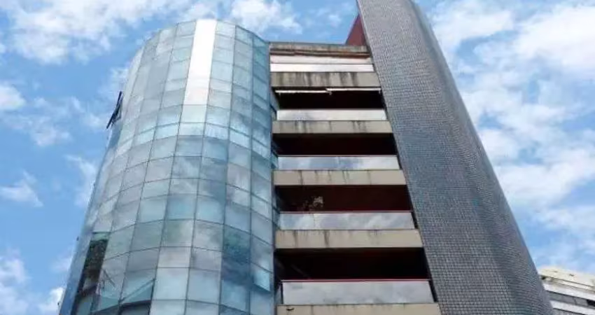 Baixou o preço para vender. excelente custo x benefício, comparado com apartamentos deste padrão