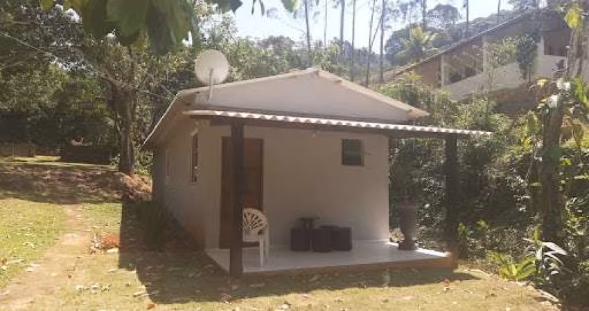 Chácara com 1 dormitório à venda, 10000 m² por R$ 400.000,00 - Centro - Casimiro de Abreu/RJ