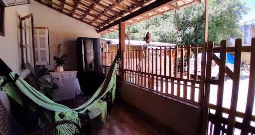 Casa com 2 dormitórios à venda, 55 m² por R$ 170.000,00 - Jardim Esperança - Cabo Frio/RJ