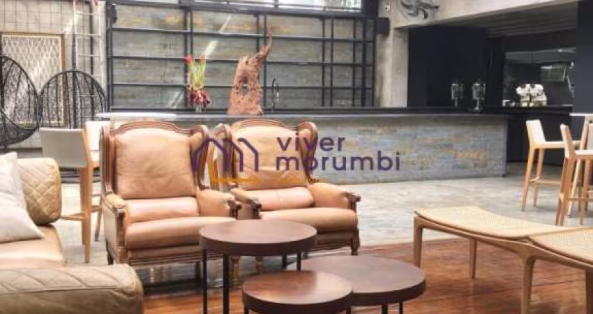 Casa comercial em Jardim Paulista, com 380m², 7 ambientes, sendo 4 salas no pavimento superior.
