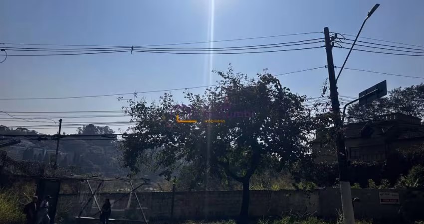 Terreno no Panamby com 809m² e frente de 46,25m com excelente localização
