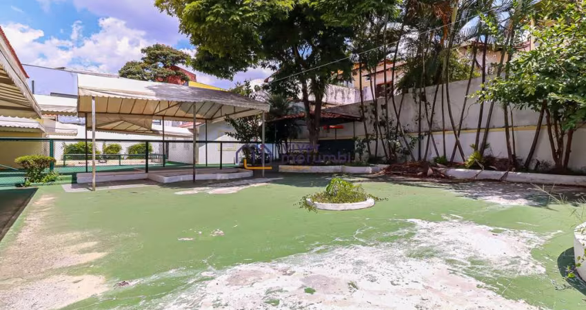 Oportunidade de Investimento: Casas Comerciais em Localização Estratégica