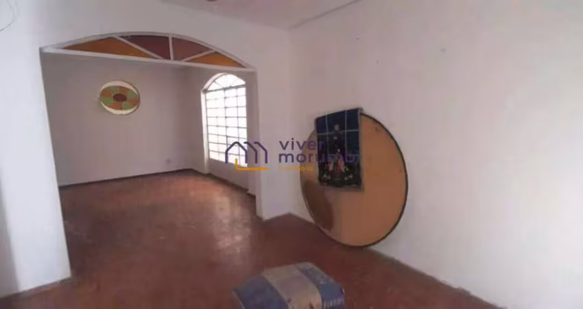 Casa antiga em bairro nobre !
