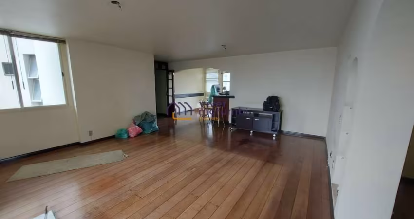 Espaçoso / Bem Localizado na Giovanni Gronchi
