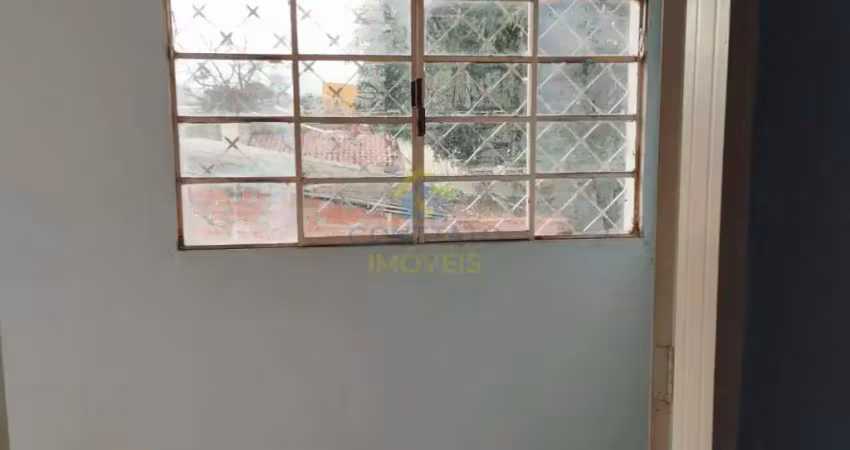 Apto superior,  75m² ,03 quartos, sendo uma suíte, sala, cozinha americana valor 1.800,00 codigo: 121043