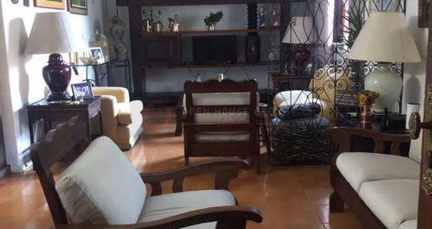 Open House vende casa de 5 quartos 2 suítes em Icaraí