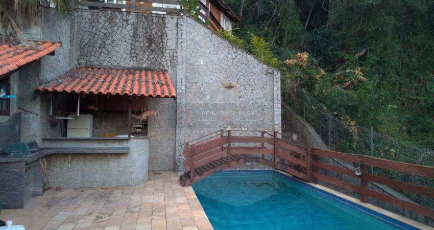 Open House vende, casa em condomínio de alto padrão, Grotão, 4 quartos 2 suites, vista deslumbrante
