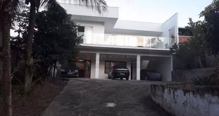 Open House vende: Duas casas, somam 300m2 de área construída, terreno de 450 m2, em Maria Paula