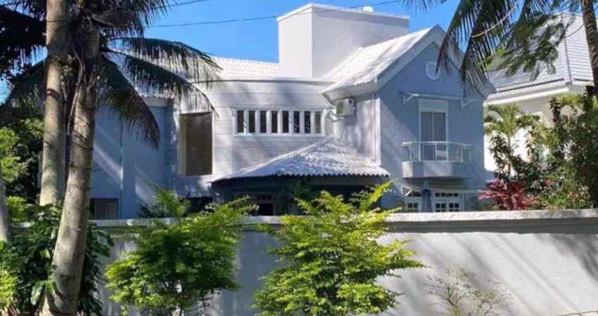 Casa à Venda em Recreio dos Bandeirantes