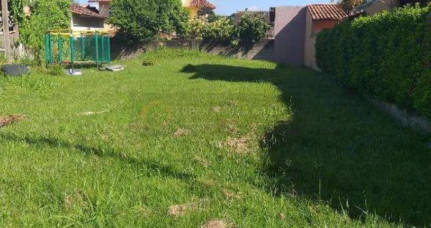 Terreno plano de 396m dentro do Condomínio Varzea Green