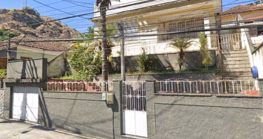 Open House vende casa com 3 quartos 1 suíte na Venda da cruz