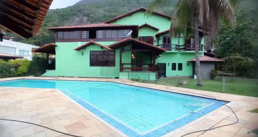À venda casa no Condomínio Ubá Itacoatiara!!!