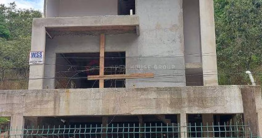 Oportunidade única! Casa de 4 quartos em fase final de construção no Reserva Park - Maria Paula.  A