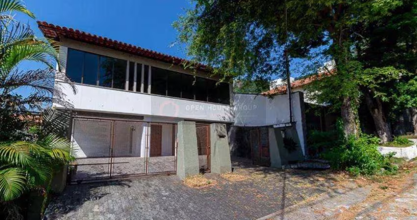 Casa Ampla à Venda em São Francisco - em Rua Fechada