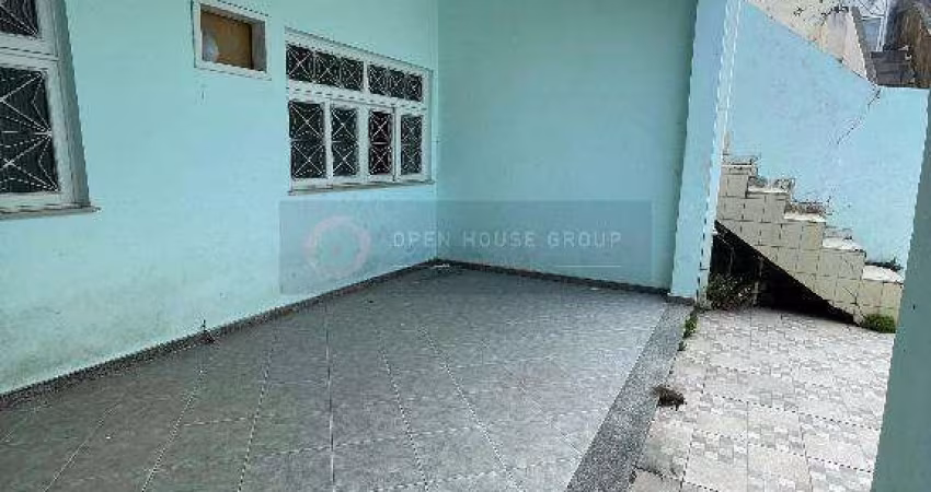 BAIXOU! OPENHOUSE  VENDE CASA NA TRINDADE COM 2 QUARTOS AMPLA SALA.