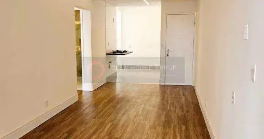 Open house vende apartamento de 2 quartos, com suíte, todo reformado, condomínio praia das flechas!
