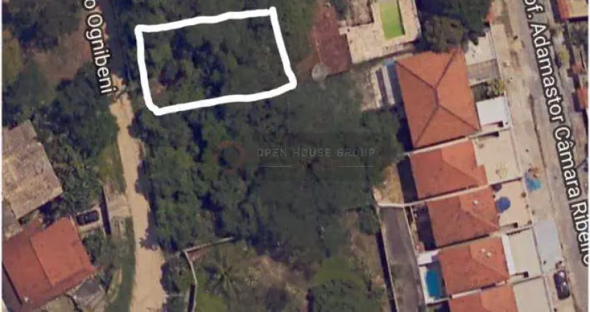 Terreno à venda na Rua Ferdinando Ognibeni, 100, Maravista, Niterói