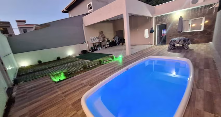 Casa para Venda em Bragança Paulista, Residencial Alvorada, 2 dormitórios, 1 suíte, 2 banheiros, 4 vagas