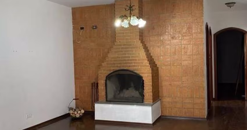 Casa para Venda em Bragança Paulista, Jardim Das Laranjeiras, 3 dormitórios, 1 suíte, 2 banheiros, 2 vagas