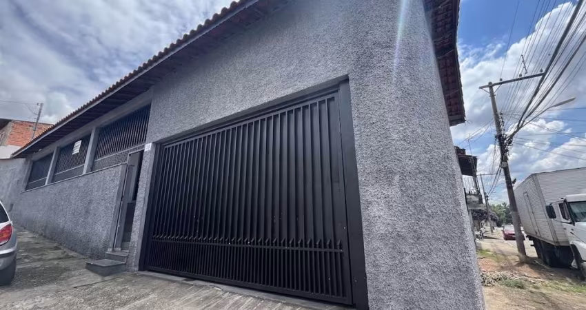Casa para Venda em Bragança Paulista, Parque Brasil, 2 dormitórios, 1 banheiro, 4 vagas