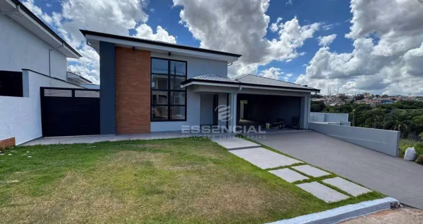 Casa com 3 dormitórios à venda, 240 m² por R$ 1.350.000,00 - Residencial Chácara Santo Antonio - Botucatu/SP