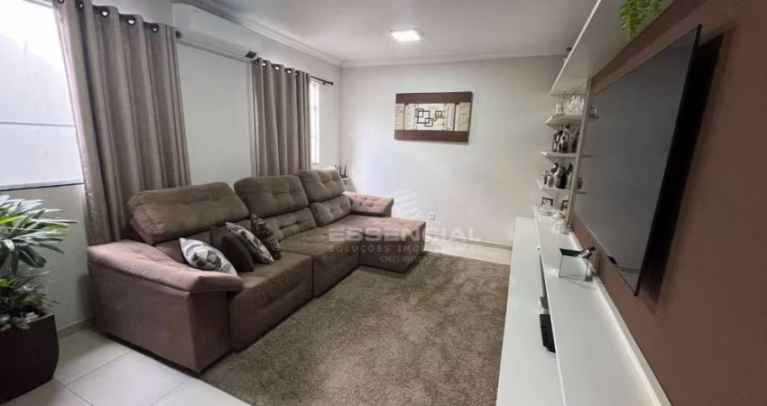 Casa com 3 dormitórios à venda, 170 m² por R$ 450.000,00 - Jardim Maria Luiza - Botucatu/SP